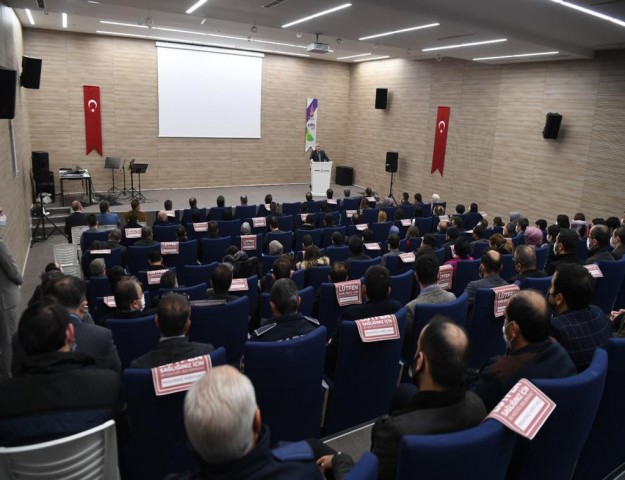 Başkan Mahçiçek Personelini Unutmadı