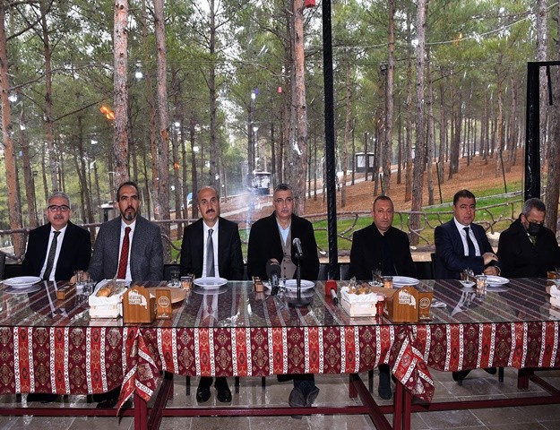 Başkan Okay Gazetecilerle Bir Araya Geldi