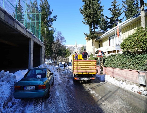 Büyükşehir Çalışıyor, Ulaşım Açık Tutuluyor