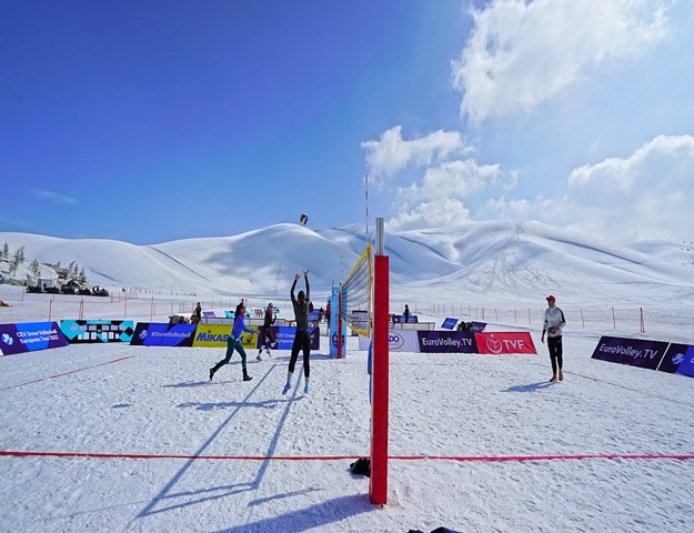 Kar Voleybolu Avrupa Turu Başladı