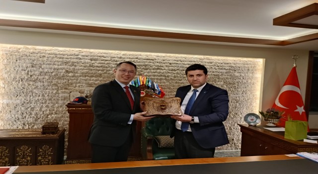 Tayvan Türkiye Temsilcisi'nden Başkan Dökme'ye Ziyaret