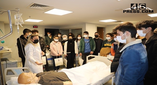 Abdulkadir Konukoğlu Fen Lisesi Öğrencileri SANKO Üniversitesi'nde