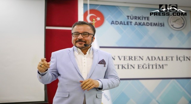 Fatih Akbaba Elbistan'da Kadın Okurlarıyla Bir Araya Gelecek