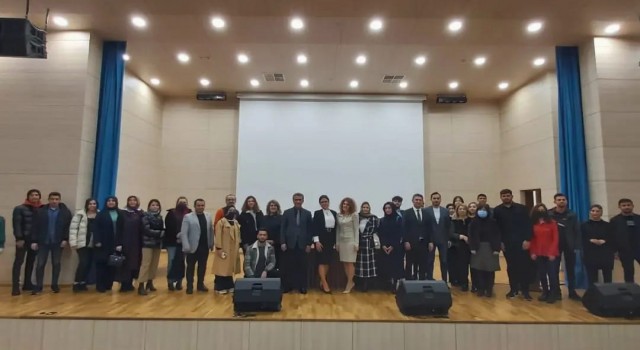 Kadının Toplumdaki Yeri ve Önemi Anlatıldı