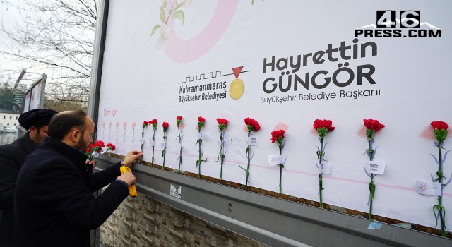Kadınlar Gününde Şehir Karanfillerle Donatıldı