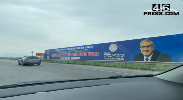 Kahramanmaraş'ta Dev Branda İle Yapılan Teşekkür Tepki Çekti!