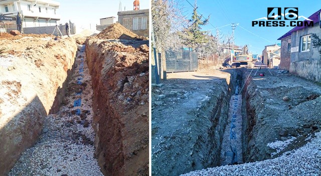 Pazarcık - Yumaklıcerit Mahallesi Kanalizasyon Hattı Çalışmaları Devam Ediyor