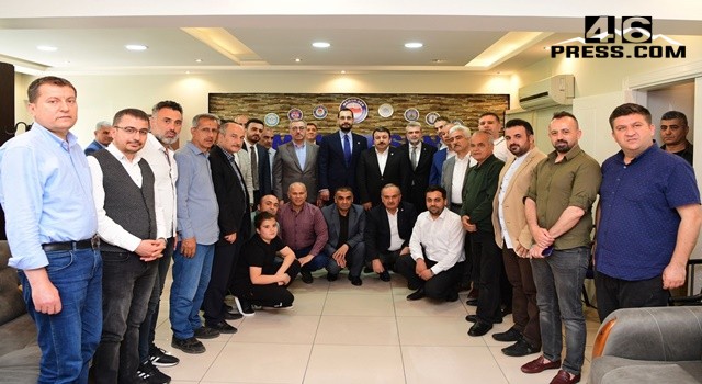 Başkan Güngör Bayram Ziyaretlerini Sürdürüyor