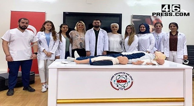 Lise Öğrencilerine Temel Yaşam Desteği Eğitimi Verildi