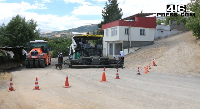 Büyükşehir Çağlayancerit Yolunda Yenileme Çalışmalarını Tamamladı