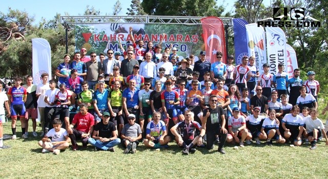 Dağ Bisikleti Yarışları Nefes Kesti