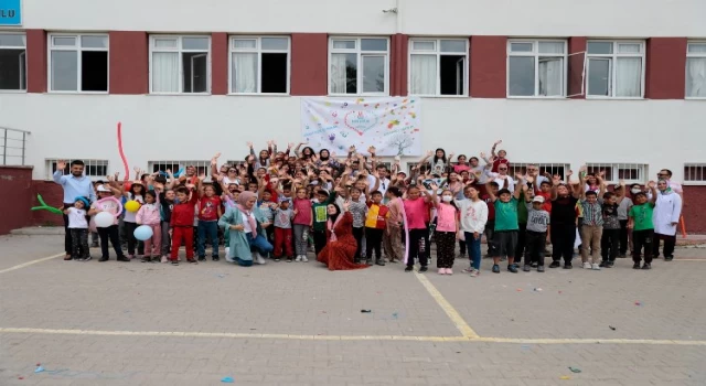Nevşehirli gönüllüler çocuklar için el ele verdi