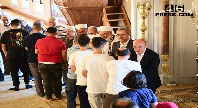 Başkan Güngör, Vatandaşlarla Bayramlaştı