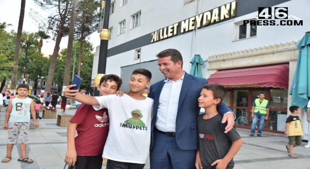 Başkan Okumuş "Türkiye'nin Gündeminde Olan Güzel Eğitimi Sinema Filmlerini Burada Oynatıyoruz"