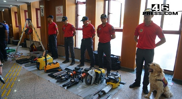Kahramanmaraş’ta Deprem Paneli Gerçekleştirildi
