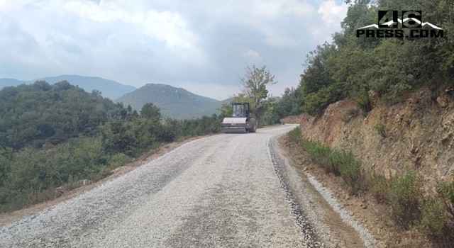 Kırsal Mahallelere Ulaşım Kolaylığı Sağlanıyor