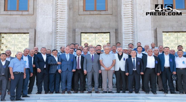 Mahir Ünal, muhtarları ağırladı