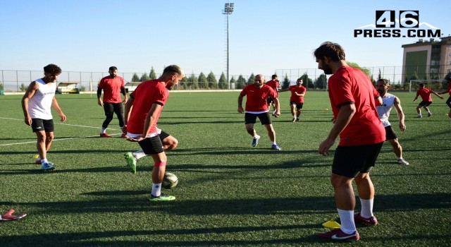 Başkan Güngör: “Yeni Stadyum Geliyor, Hedefimiz Birinci Lig”