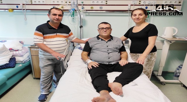 İngiltere'de Yaşayan Hasta KSÜ Tıp Fakültesi Hastanesinde Ameliyat Oldu