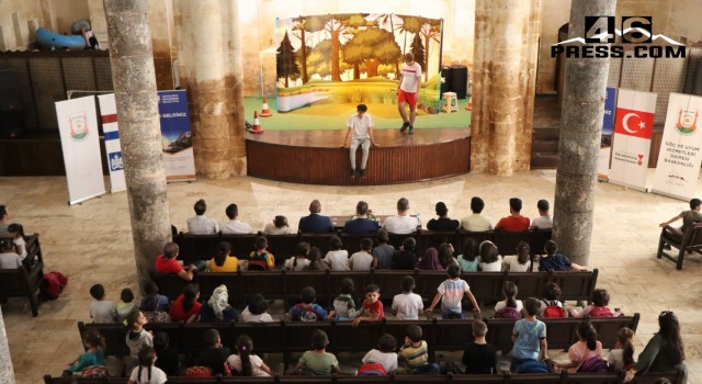 Sahne Maraş, Şanlıurfa’da Perdeleri Çocuklara Açtı