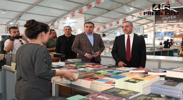 “Anadolu’nun En Büyük Kitap Fuarına Davetlisiniz”