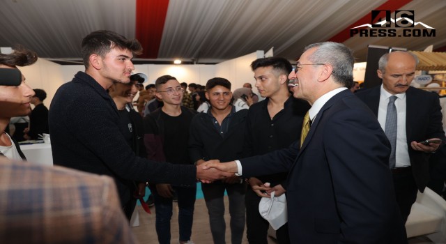 Başkan Güngör, “Tam Bana Göre Festival” Etkinliğine Katıldı