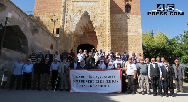 Büyükşehir Gönüllere Dokunuyor