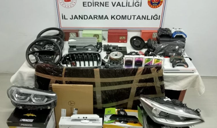Edirne’de gümrük kaçağı elektronik eşyalar ele geçirildi