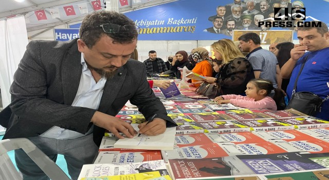 Kahramanmaraşlı gazeteci ve yazardan ‘gönüle dokunan kitap’ projesi