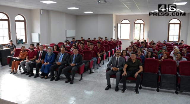 Kariyer Basamaklarına İlk Adım Millet Konakları’nda Atılıyor