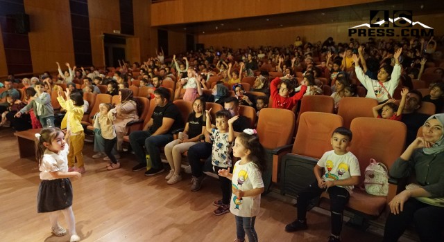 Minikler ‘Minik Macera’ Oyununa Yoğun İlgi Gösterdi