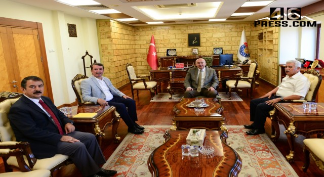 Türkoğlu Belediye Başkanı Osman Okumuş’tan Rektör Yasım’a Ziyaret