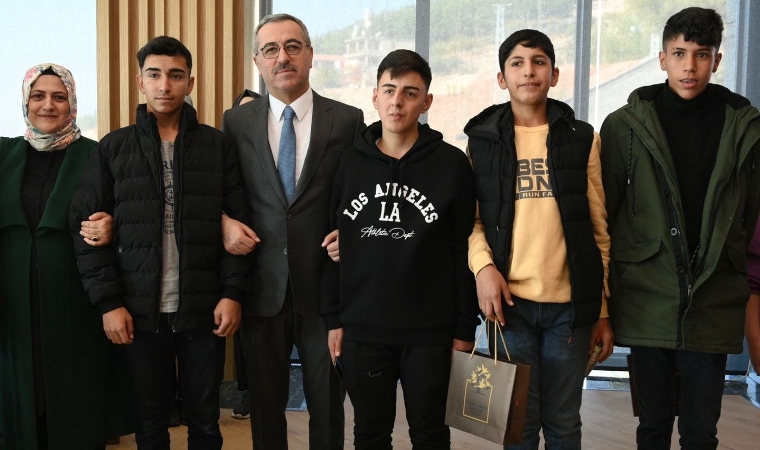 Başkan Güngör: “Her Zaman Yavrularımızın Yanındayız”