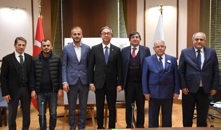 Başkan Mahçiçek, Güney Kore’nin Türkiye Büyükelçisine EXPO 2023’ü gezdirdi