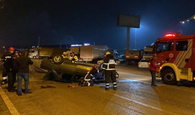Düzce’de karşı şeride geçerek takla attı