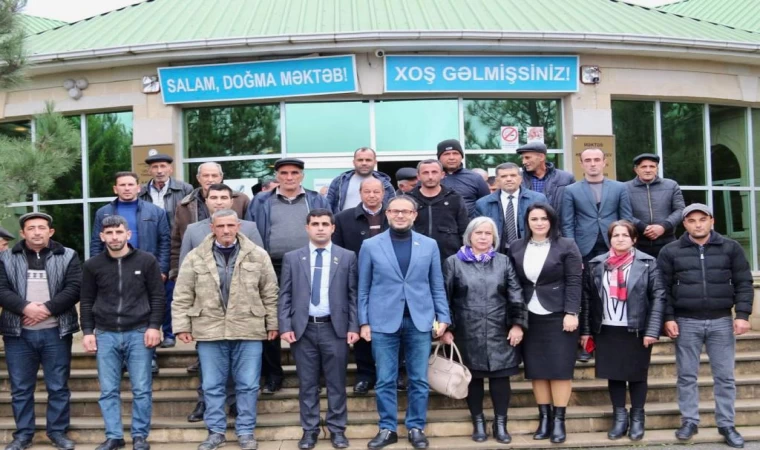 Azerbaycanlı Milletvekili Ramil Hasan, seçim bölgesinde seçmenleriyle buluştu