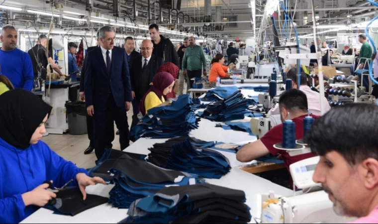 Başkan Güngör, Fabrika Çalışanlarıyla Bir Araya Geldi