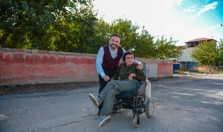 Başkan Gürbüz, “Sevgi tüm engelleri aşar”