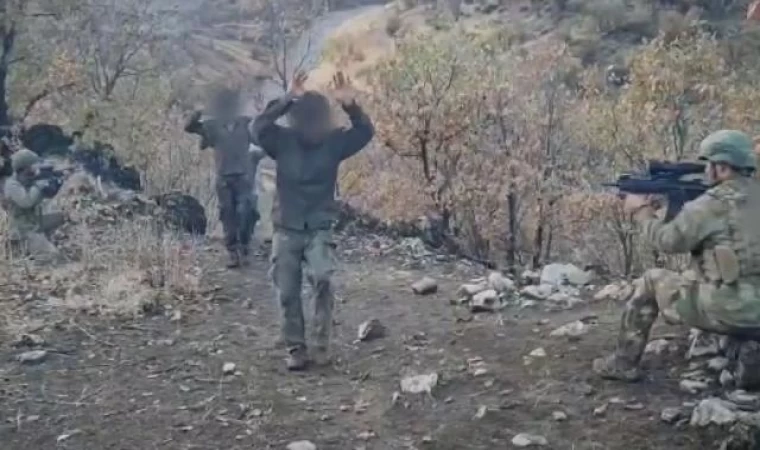 Hava destekli operasyonda sıkışan 4 terörist böyle teslim oldu