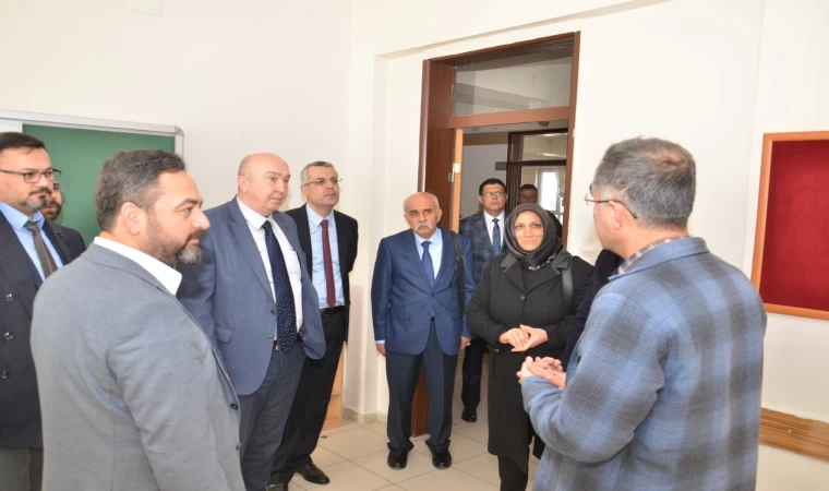 KSÜ’den Elbistan’a Teknokent Hamlesi