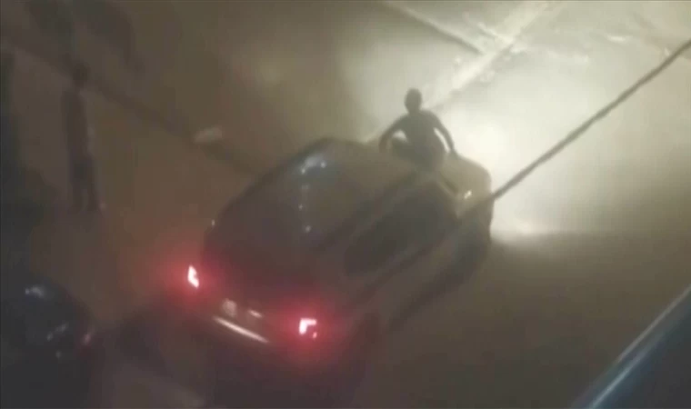 Sokak ortasında kadına şiddet