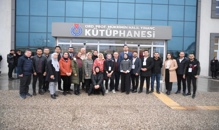 Başkan Mahçiçek’ten finallere hazırlanan üniversite öğrencilerine jest