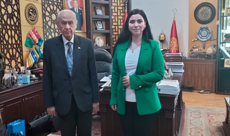 Derya Şarlı MHP’den aday oldu