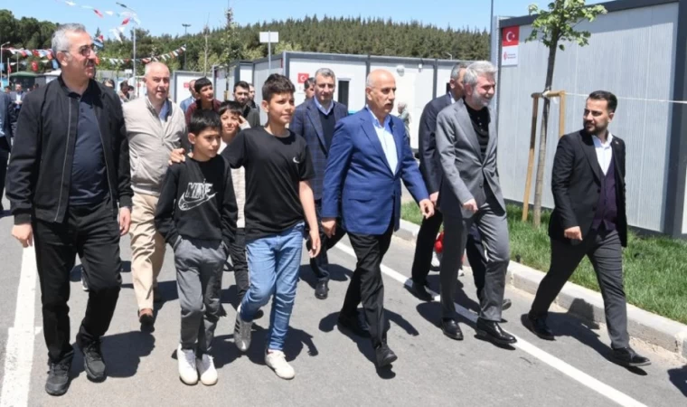 Güngör ve Kirişci’den Karacasu Konteyner Kente Ziyaret