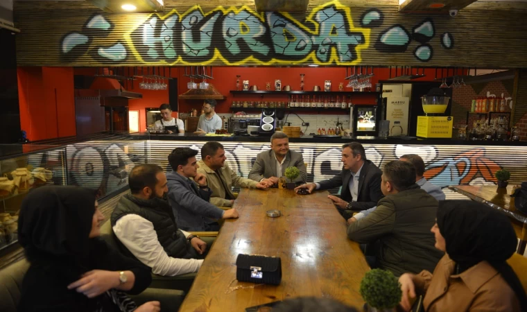 Milletvekili Adayı Kurt, Gençlerle Bir Araya Geldi!