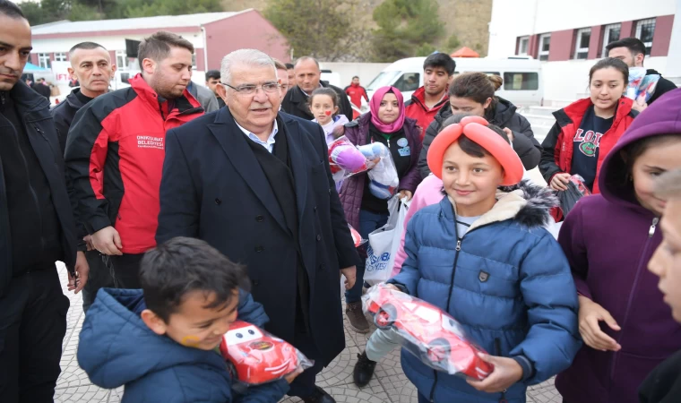 Onikişubat Belediyesi, iftar sofrasını Kürtül Mahallesi’ne kurdu
