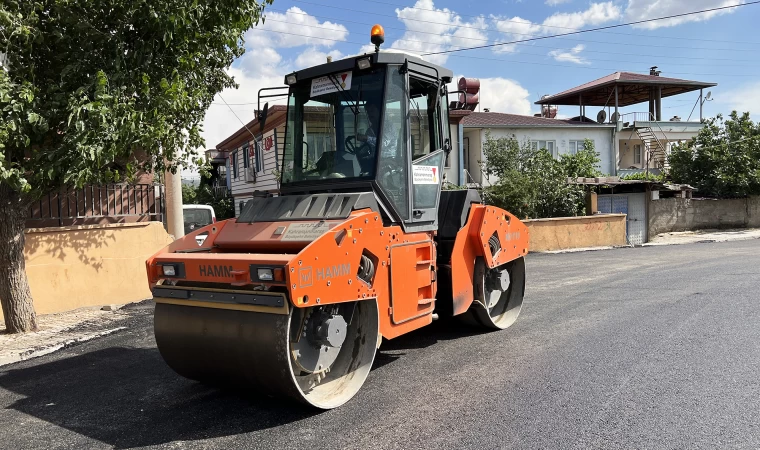 Büyükşehir Erkenez’in Ana Caddesini Asfaltlıyor