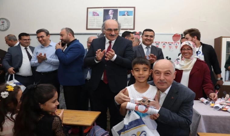Kahramanmaraş’ta 295 bin 234 öğrenci karne aldı