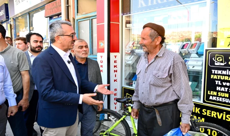 Başkan Güngör, Esnaf ve Vatandaşlarla Bir Arada