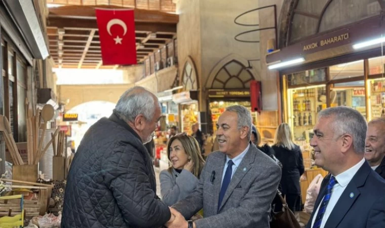 Dedeoğlu, Kapalı Çarşı Esnafıyla Buluştu